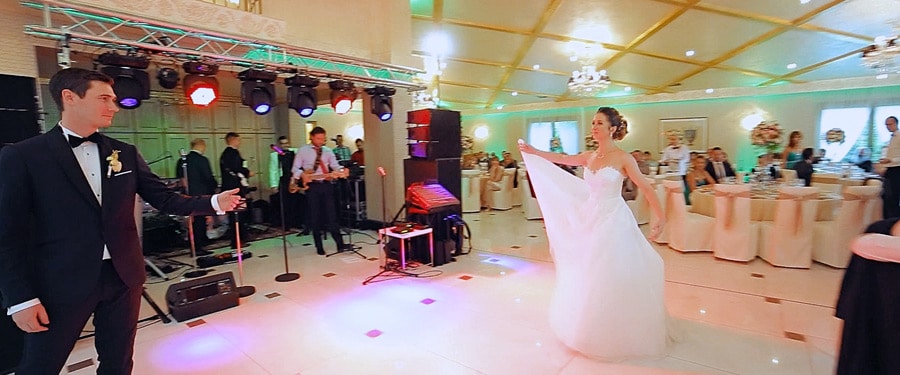 Filmare dansul mirilor la Restaurant DaVinci Cluj-Napoca in ziua nuntii